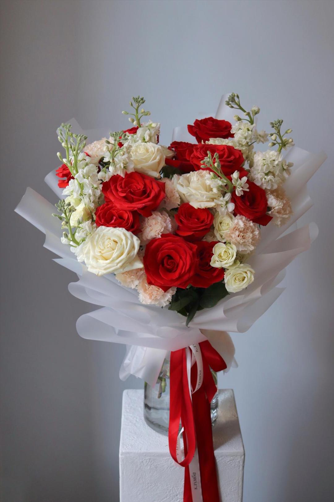 Строгая нежность